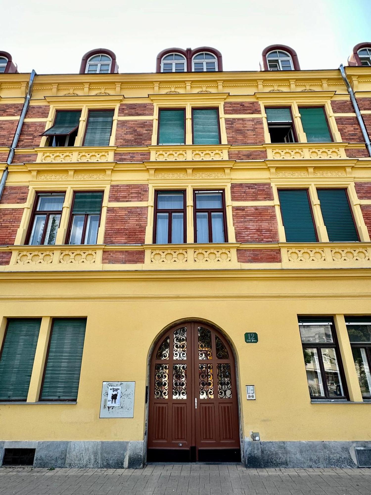 Stilvolles Apartment Im Zentrum - Free Parking Graz Exterior photo